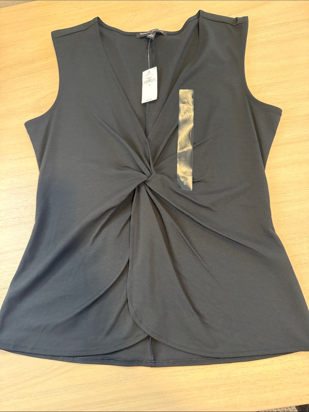 Banana Republic Factory Twist Front Sleeveless Top Black NWT Size Small